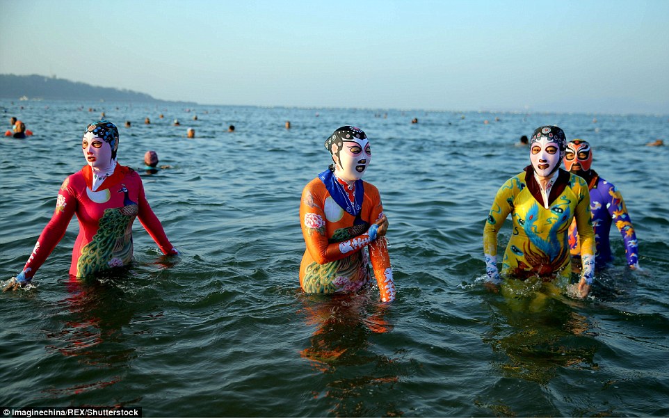 Китайские купальные костюмы «фейскини» теперь бывают в виде панды, тигра и других животных рис 3