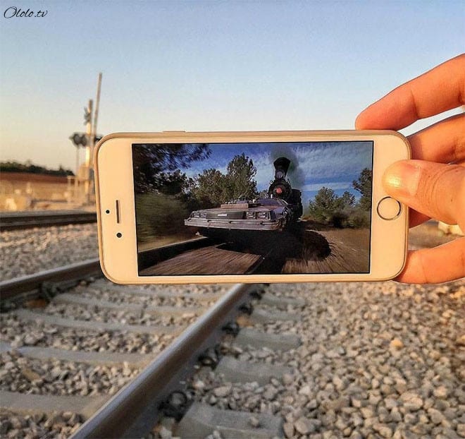 Фотограф мастерски объединяет реальный мир с фотографиями на его смартфоне рис 23
