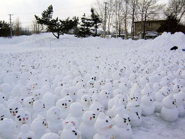 Фотоподборка самых красивых и будоражащих сознание снеговиков. рис 19