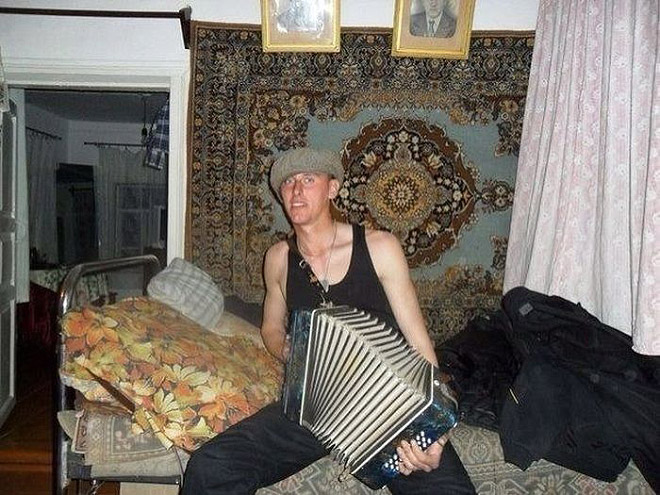 17 доказательств того, что в России действительно любят ковры! рис 8