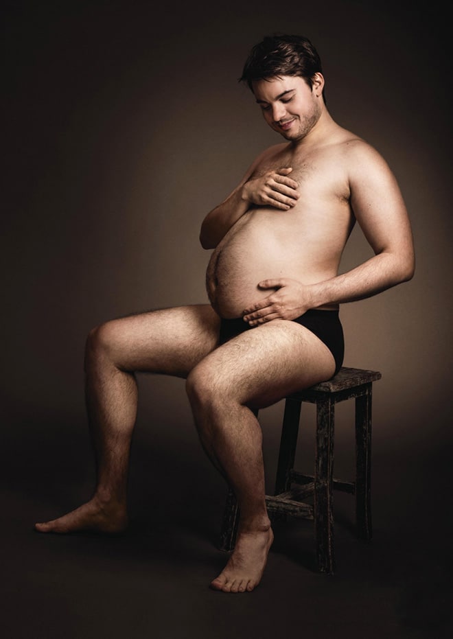 15+ мужчин пародируют беременных женщин в фотосессии с пивным животом! рис 7