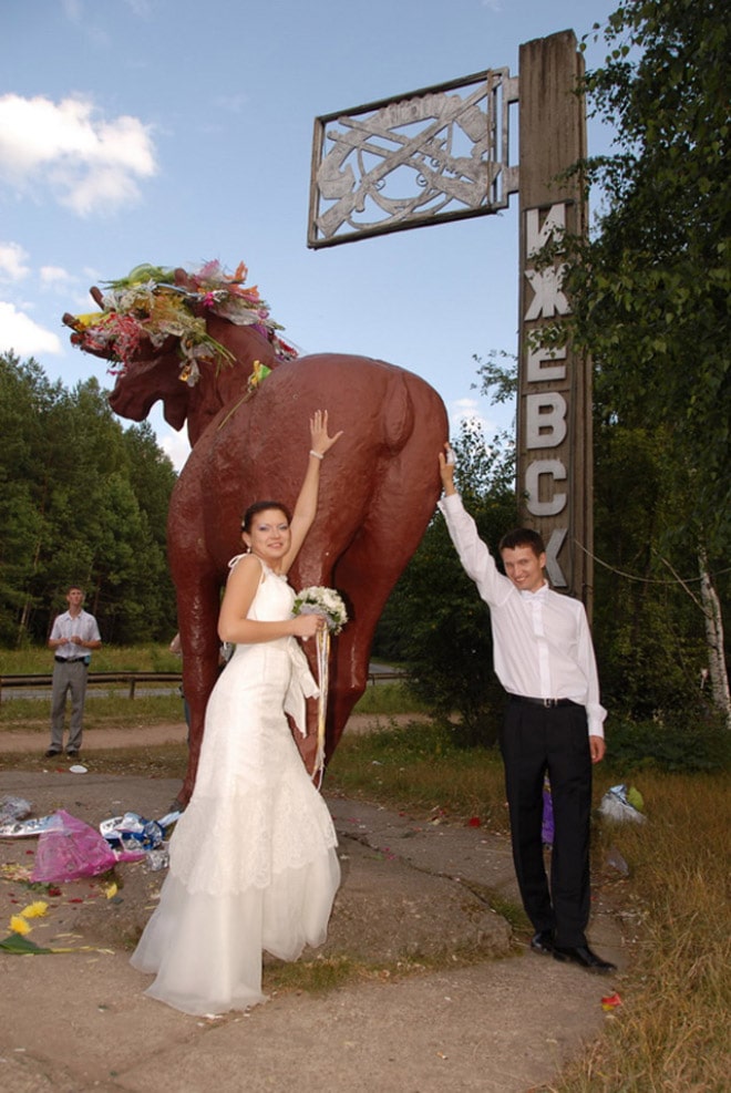 20+ беспощадных свадебных фото, которые могли быть сделаны только в России! рис 17