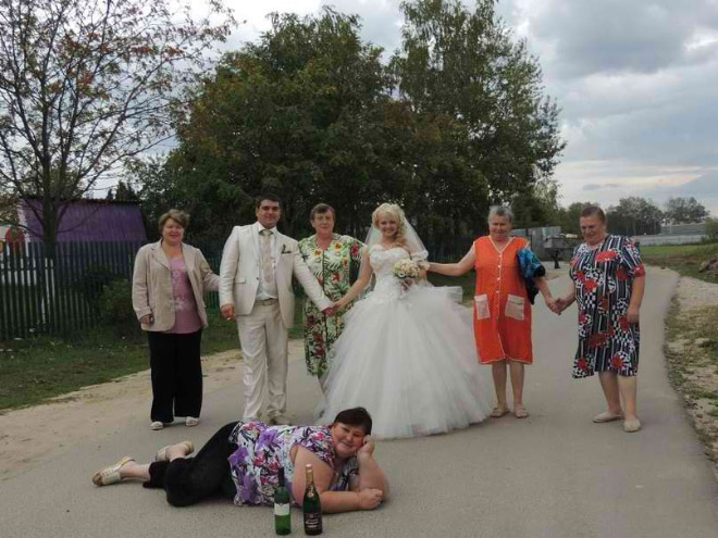 20+ беспощадных свадебных фото, которые могли быть сделаны только в России! рис 25