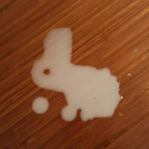 пролитое молоко