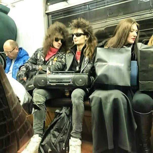 пассажиры метро рис 2