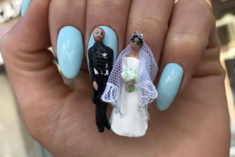 Маникюр с женихом и невестой