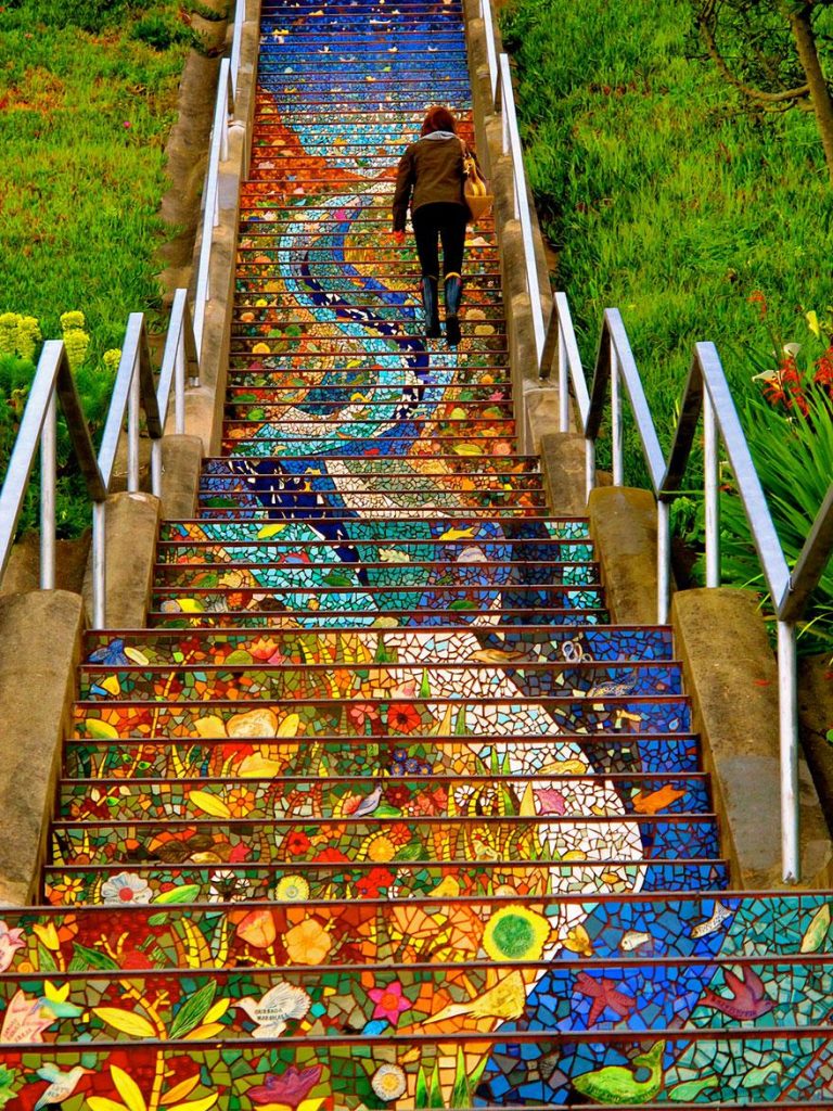 цветная лестница в сан-франциско