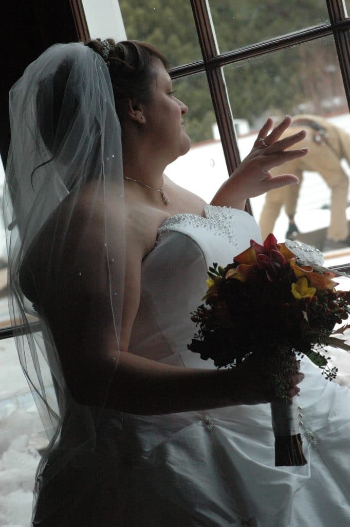 невеста у окна