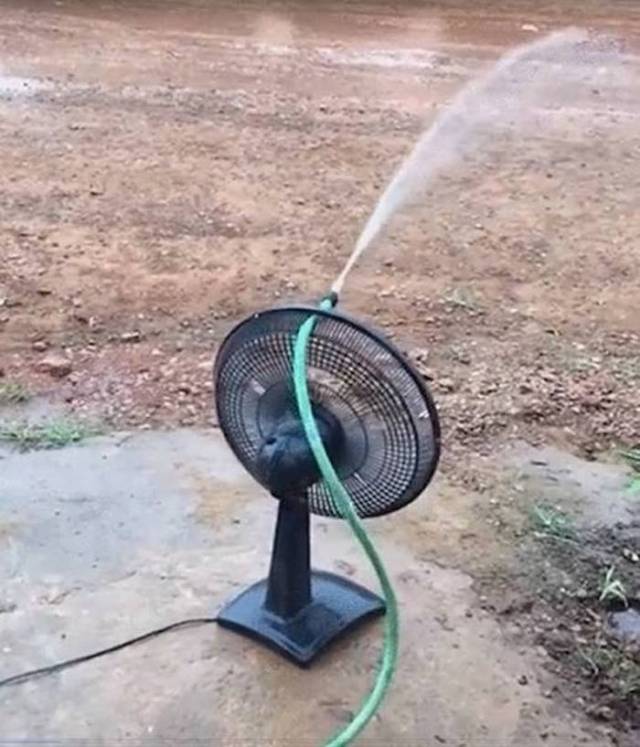 вентилятор со шлангом с водой
