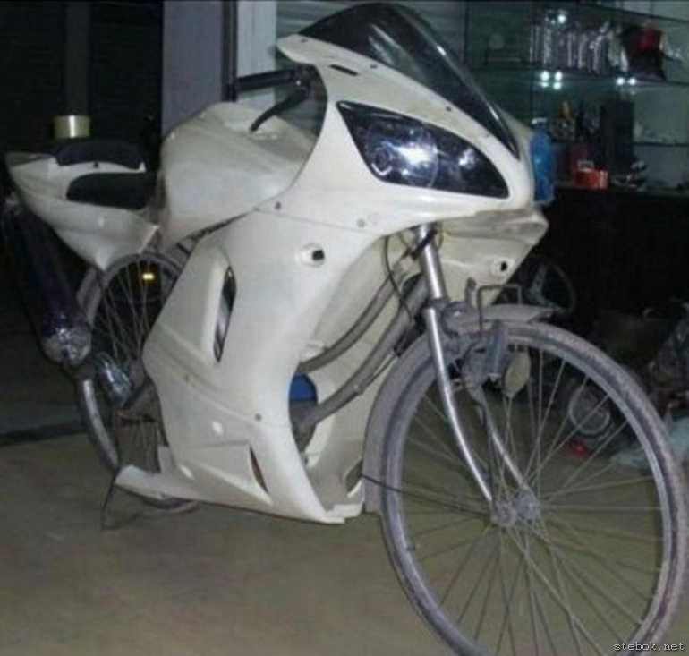велосипед, сделанный под мотоцикл