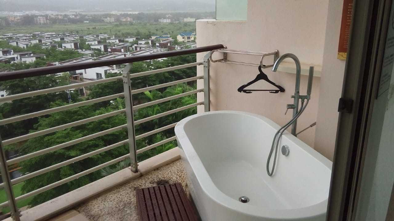 ванна на балконе