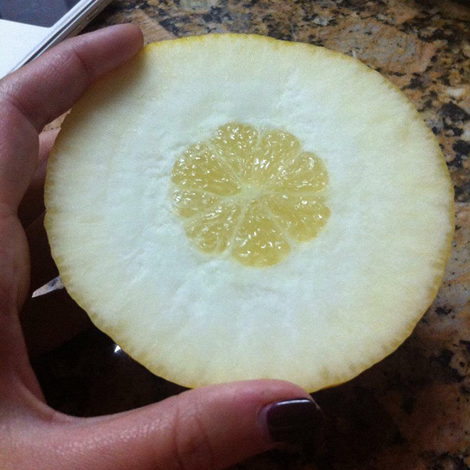 странный лимон