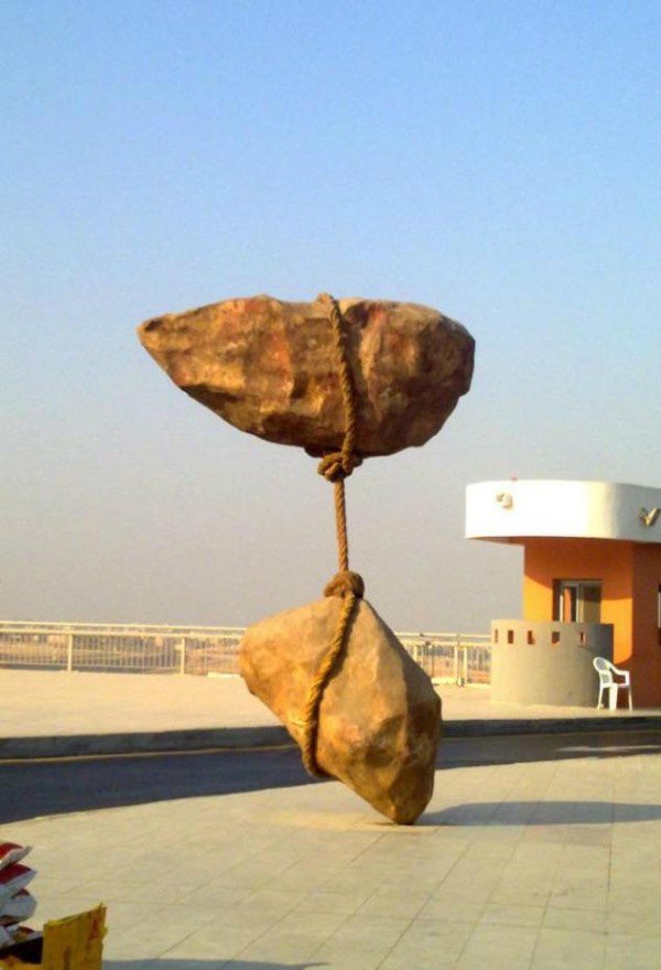 скульптура из камней