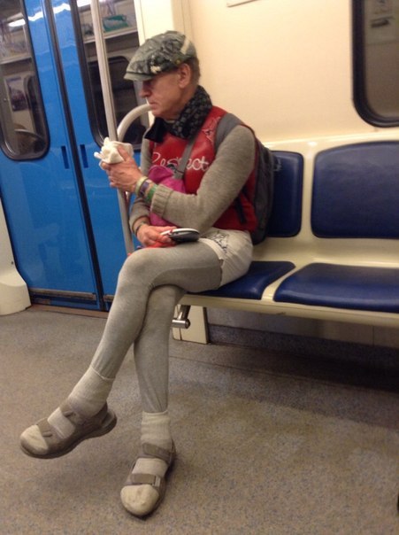 мужчина в метро