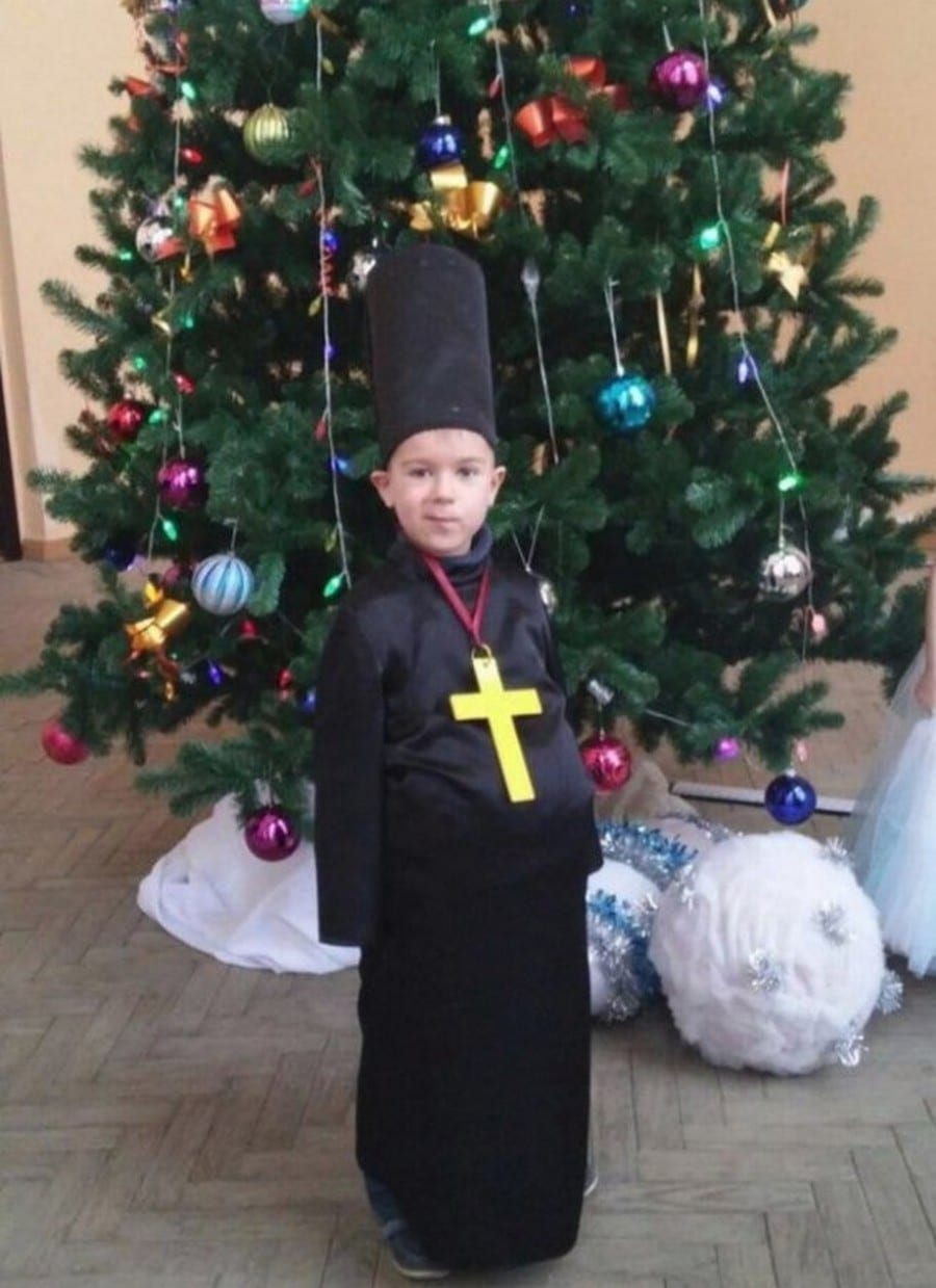 костюм священника