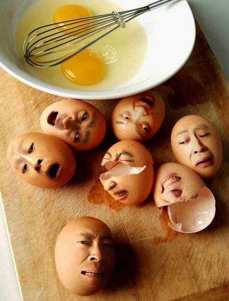 яйца с человеческими лицами