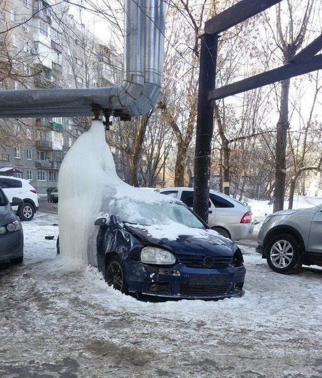 машина во льду