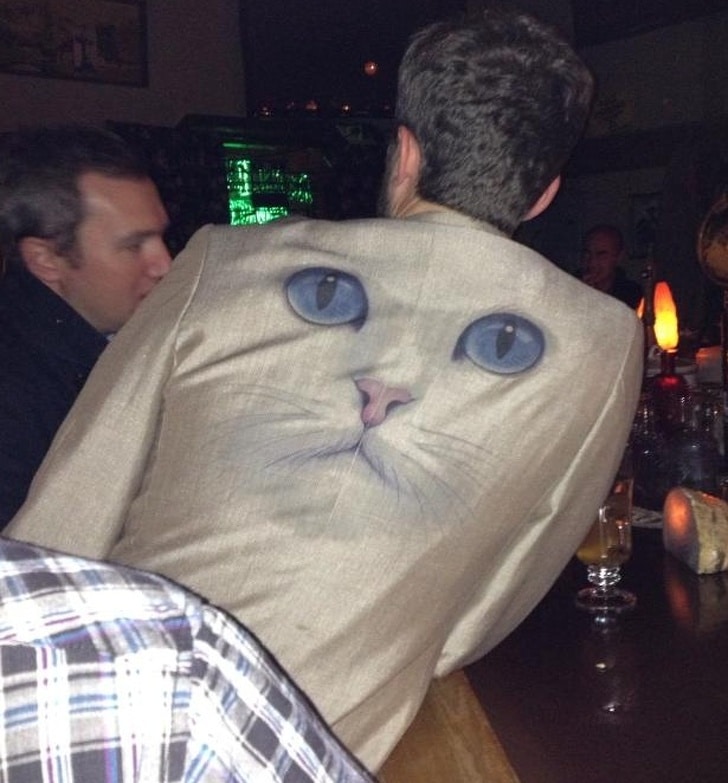 пиджак с кошкой