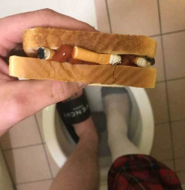 бутерброд с окурками