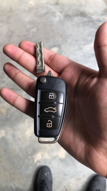 сломанный ключ от автомобиля