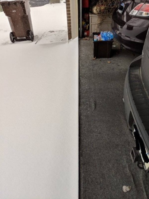 снег и гараж
