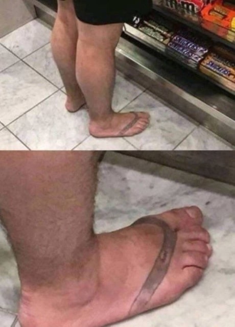 татуировка на ноге