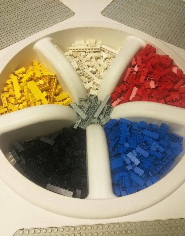 детали Лего