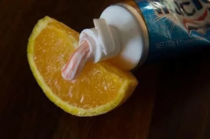 зубная паста на апельсине