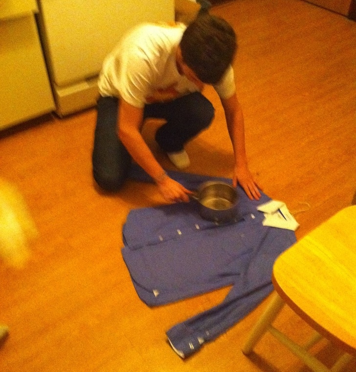 гладить рубашку