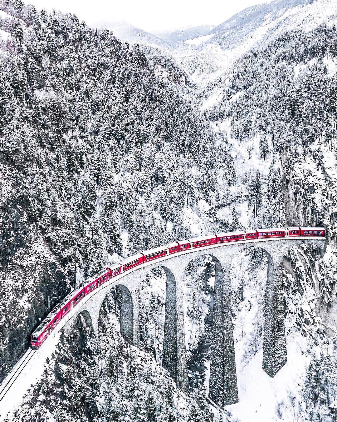 железная дорога в горах