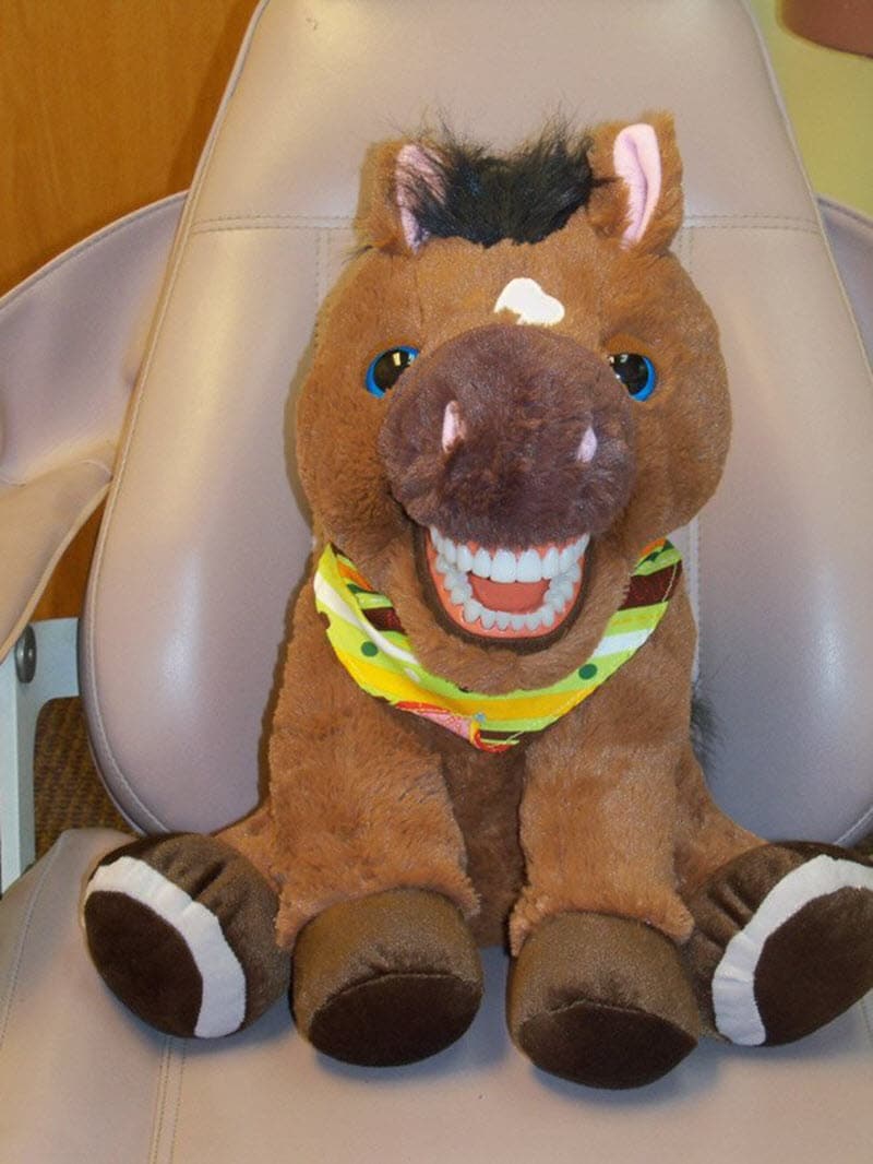 Травма детства: зубастые игрушки в кабинетах стоматологов  Приколы,дети,игрушки,родители
