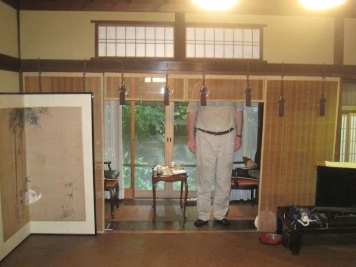 В Японии живут очень низкие люди. Вот 12 фото, которые это доказывают Приколы,люди,странное,фото,фотографии,Япония