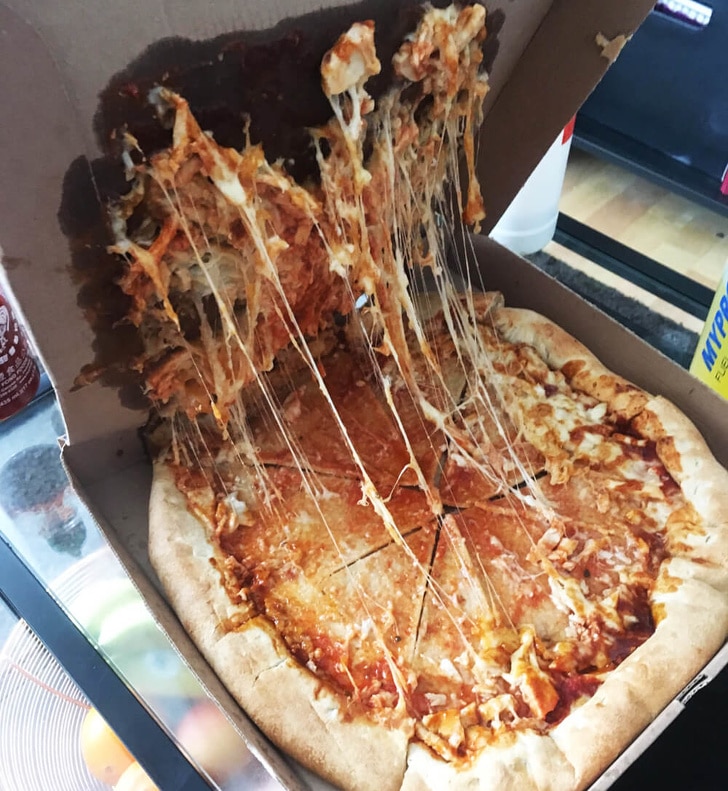 испорченная пицца