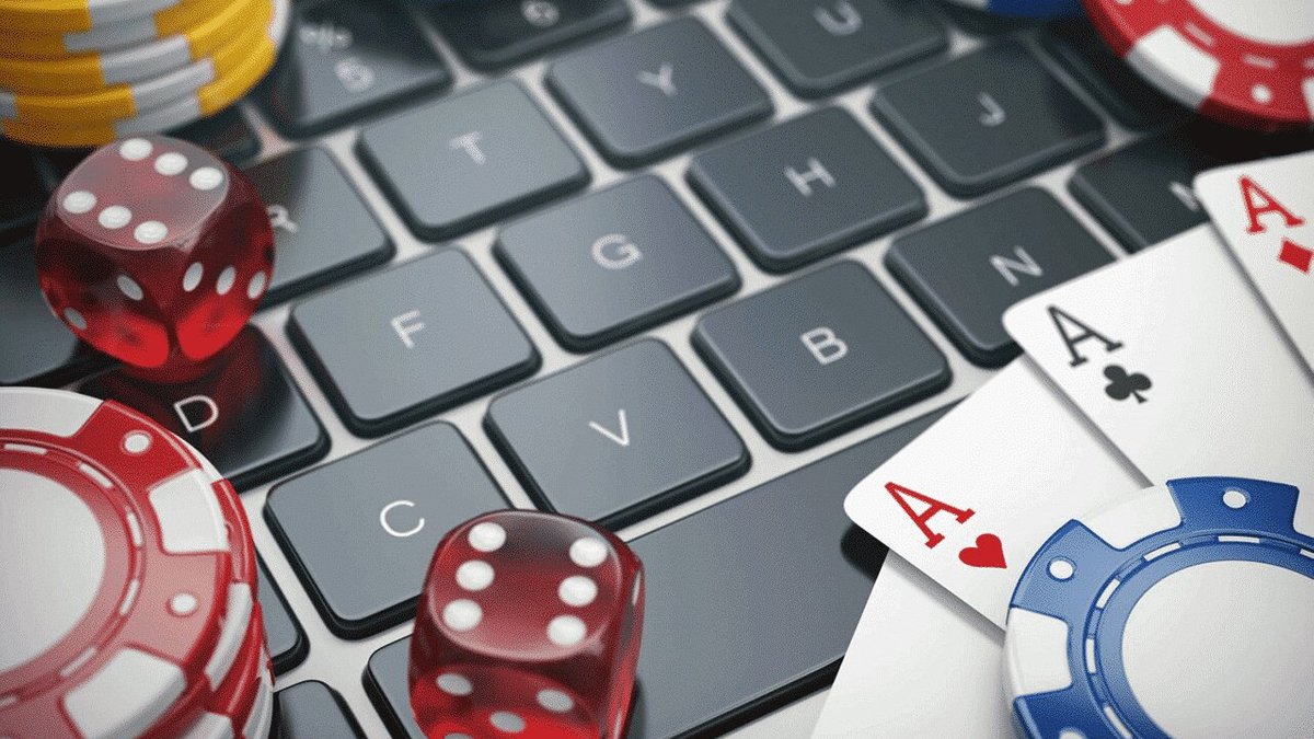 Играть в интернет казино казино кто раздает фишки